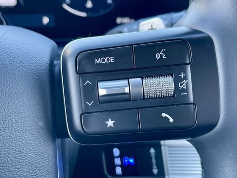 Used 2024 Hyundai Santa Fe Limited image 31