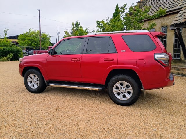 Used 2016 Toyota 4Runner SR5 RWD image 7