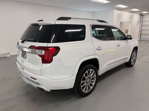 Used 2023 GMC Acadia Denali w/ Denali Technology Package image 6