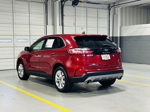 Used 2022 Ford Edge Titanium image 16