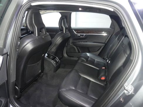 Used 2018 Volvo S90 T5 Momentum w/ Convenience Package AWD/4WD image 28