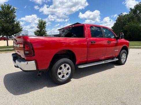 Used 2026 RAM 2500 Big Horn AWD/4WD image 3