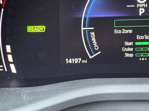 Used 2025 Toyota Camry Hybrid image 26