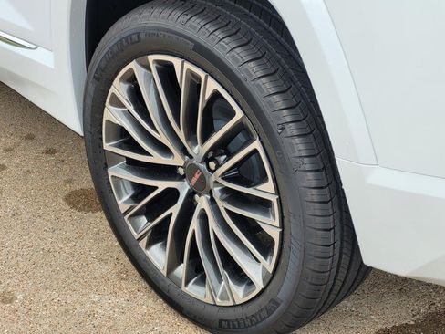 New 2026 GMC Terrain Denali AWD/4WD image 5