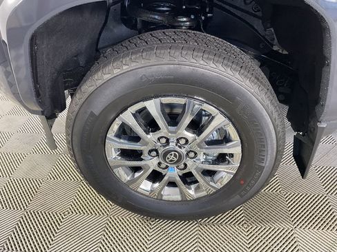 New 2025 Toyota Tacoma Limited image 4