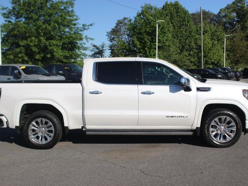 Used 2025 GMC Sierra 1500 Denali w/ Technology Package AWD/4WD image 8