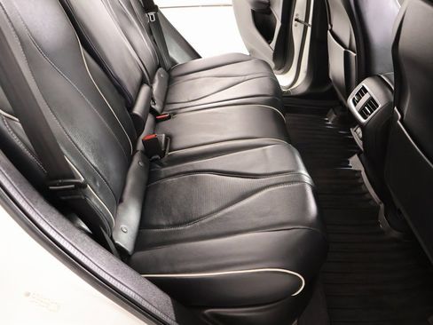 Used 2019 Acura RDX FWD w/ Advance Package image 16