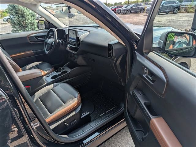Used 2024 Ford Bronco Sport Outer Banks AWD/4WD image 12