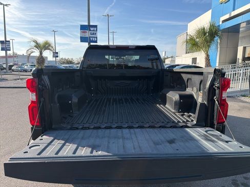 Used 2019 Chevrolet Silverado 1500 Custom w/ Custom Value Package image 13