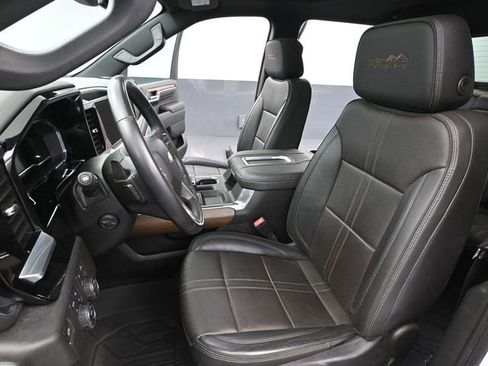 Used 2022 Chevrolet Silverado 1500 High Country image 30