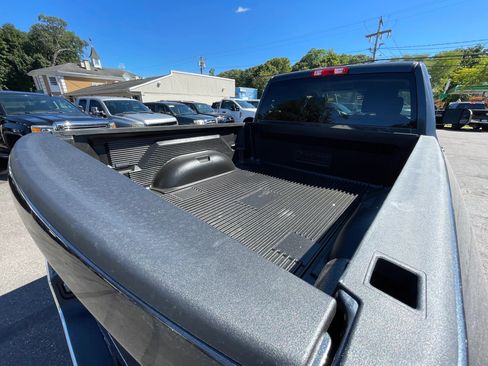 Used 2016 RAM 2500 Tradesman w/ Chrome Appearance Group AWD/4WD image 31