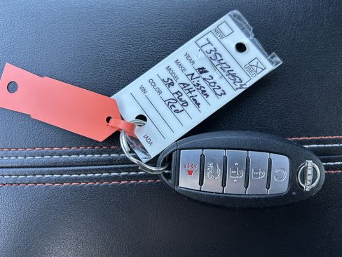 Used 2023 Nissan Altima 2.5 SR w/ SR Premium Package image 38