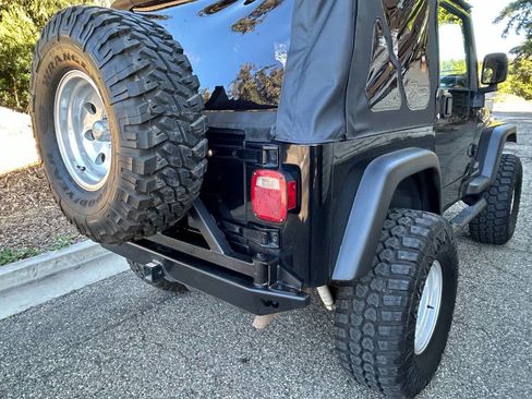 Used 2004 Jeep Wrangler Sport image 17