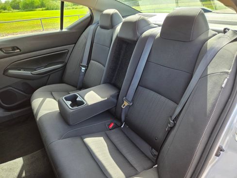 Used 2024 Nissan Altima 2.5 SV FWD image 23