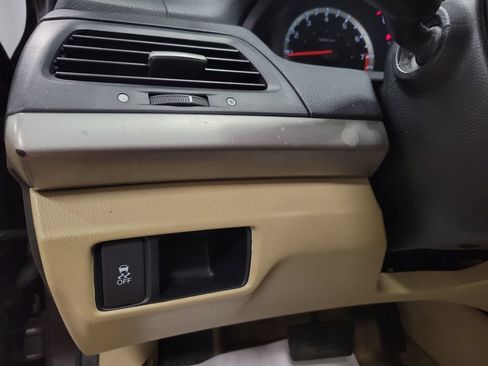 Used 2011 Honda Accord LX image 21