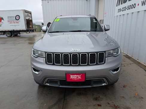 Used 2018 Jeep Grand Cherokee Limited image 34