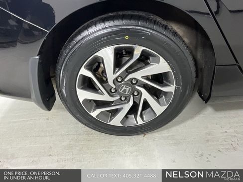 Used 2016 Honda Civic EX image 10