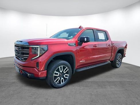 Used 2024 GMC Sierra 1500 AT4 w/ Technology Package image 3