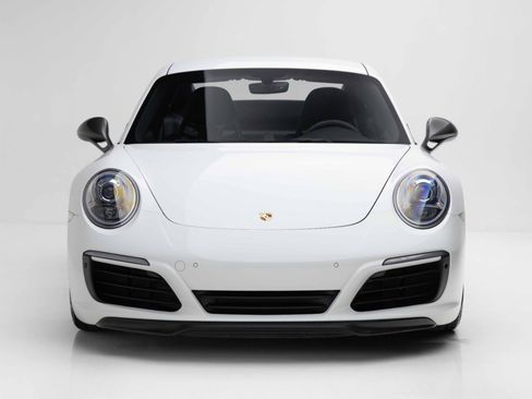 Used 2018 Porsche 911 Carrera T RWD image 5