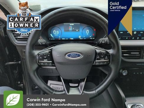 Certified 2025 Ford Escape Platinum AWD/4WD image 16