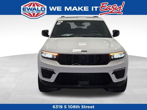 New 2025 Jeep Grand Cherokee Limited image 15