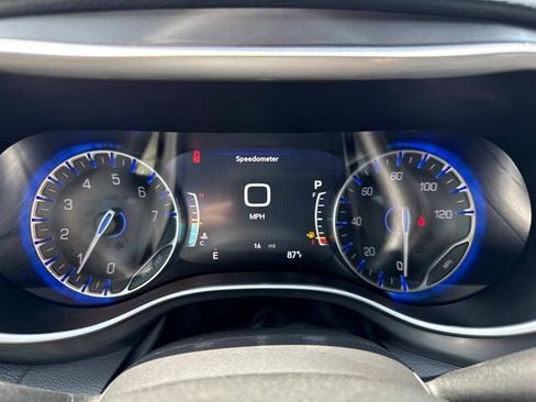 New 2026 Chrysler Pacifica Select image 31