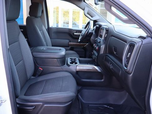 Used 2019 Chevrolet Silverado 1500 RST image 19