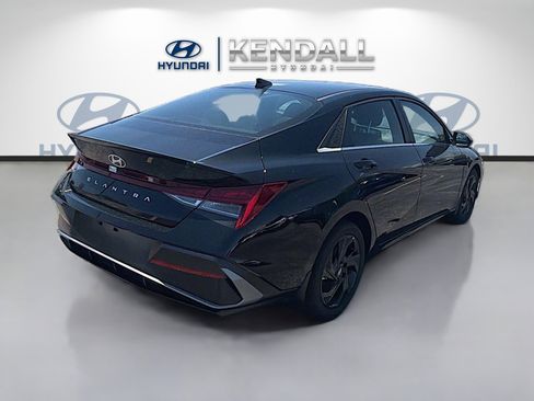 New 2026 Hyundai Elantra SEL Sport Premium FWD image 6