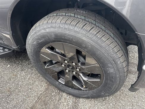 Used 2023 Ford F150 Lightning Lariat w/ Equipment Group 511A High image 8