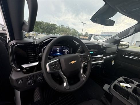 New 2026 Chevrolet Silverado 1500 LT image 10