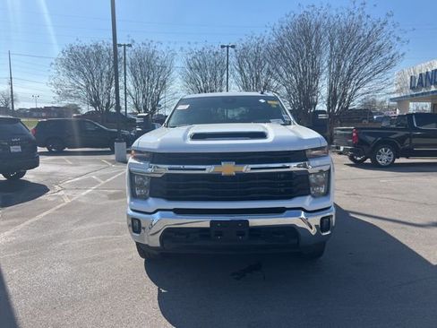 Used 2025 Chevrolet Silverado 2500 LT image 14