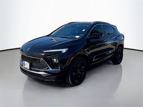 Used 2026 Buick Encore GX Sport Touring image 3