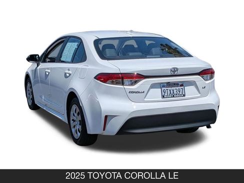 Used 2025 Toyota Corolla LE FWD image 8