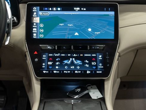 Used 2023 Maserati Grecale GT AWD/4WD image 26
