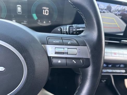 Certified 2025 Hyundai Kona SEL AWD/4WD image 28