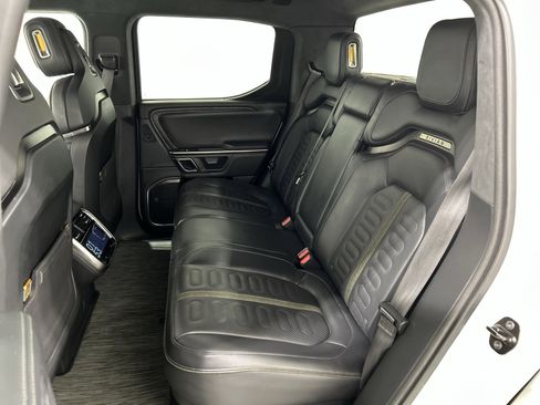 Used 2023 Rivian R1T Adventure AWD/4WD image 21
