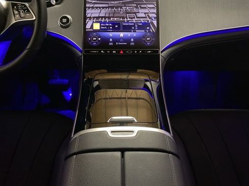 Used 2023 Mercedes-Benz EQE 350+ SUV image 12