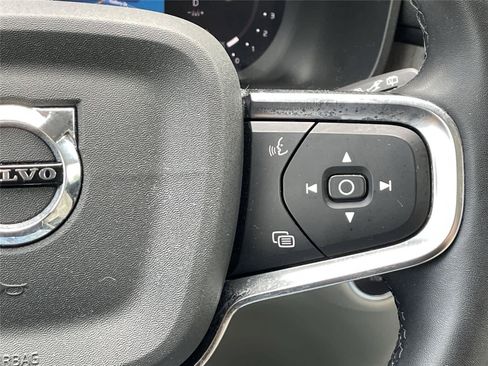 Used 2023 Volvo XC40 B5 Plus w/ Driver Assist Package AWD/4WD image 31