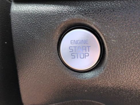 Certified 2025 Kia Sorento S FWD image 35