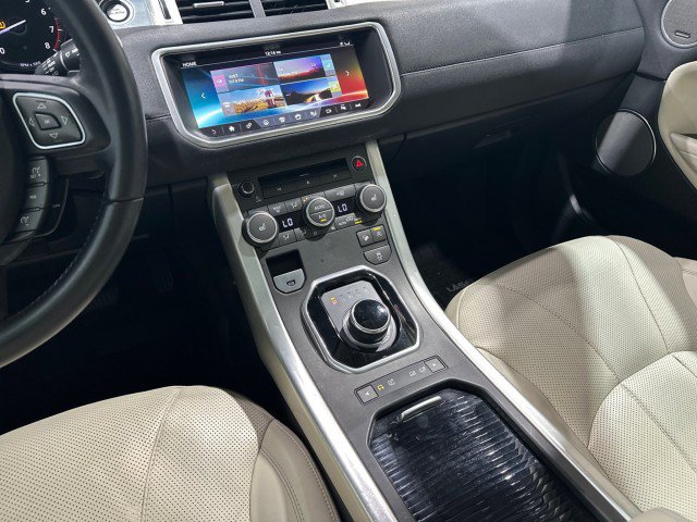 Used 2017 Land Rover Range Rover Evoque HSE AWD/4WD image 4