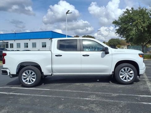 New 2026 Chevrolet Silverado 1500 Custom image 3