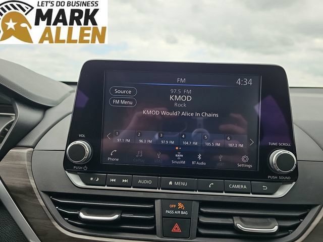 Used 2025 Nissan Altima 2.5 SV FWD image 13