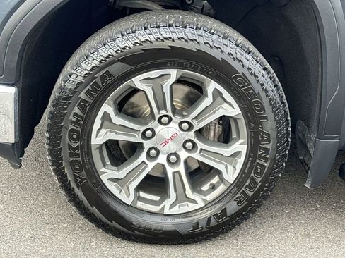 Used 2019 GMC Sierra 1500 SLT w/ SLT Convenience Package image 12