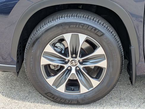 Used 2026 Toyota Highlander XLE AWD/4WD image 15