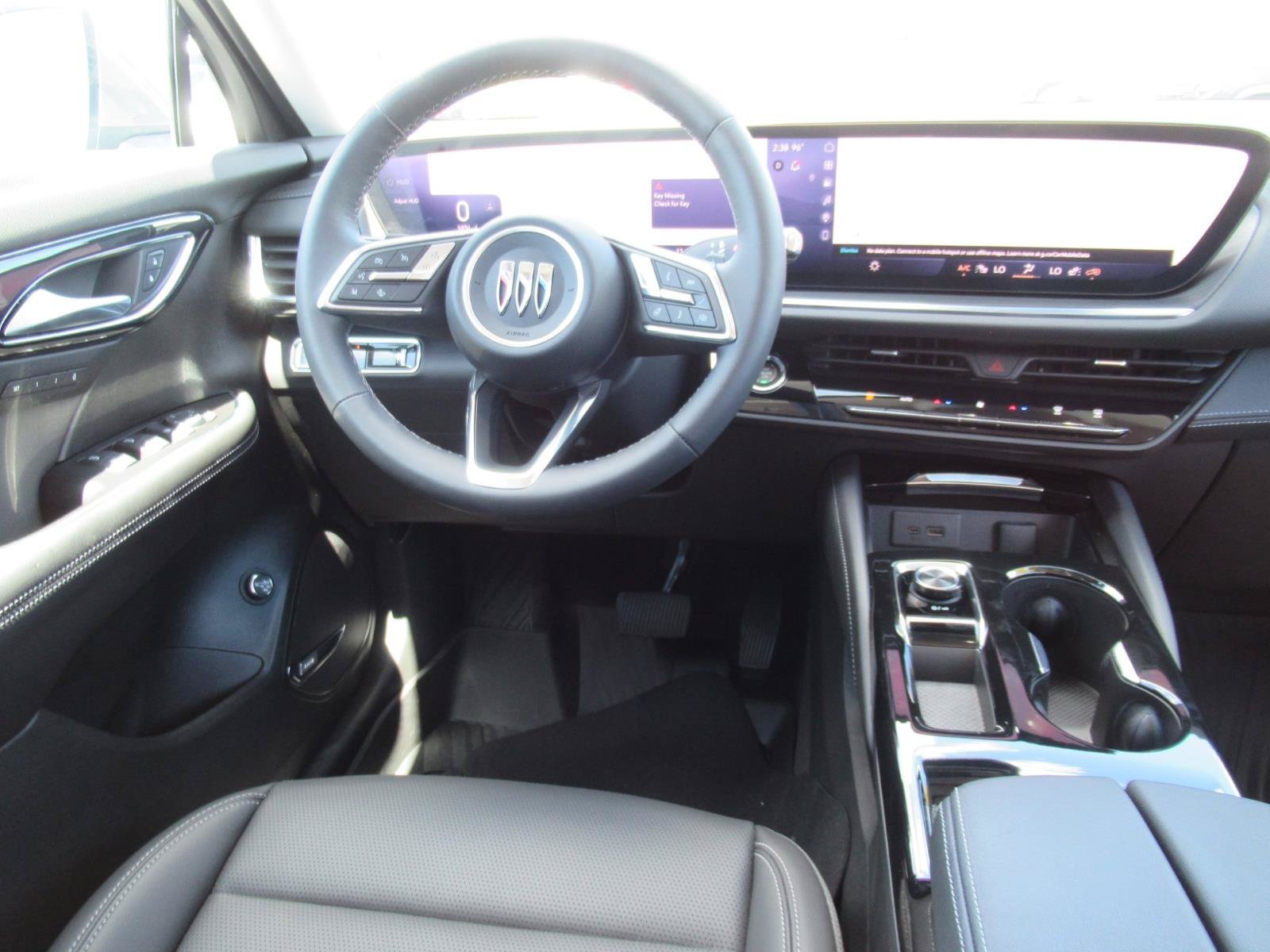 Used 2025 Buick Envision Preferred AWD/4WD image 13