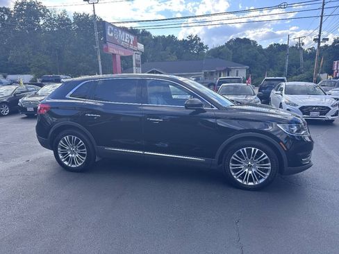 Used 2018 Lincoln MKX Reserve AWD/4WD image 3
