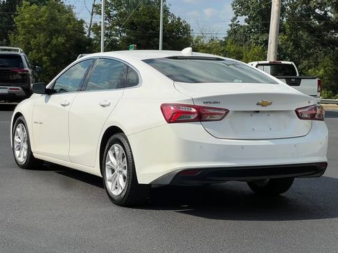 Used 2019 Chevrolet Malibu LT w/ Driver Confidence Package II FWD image 9