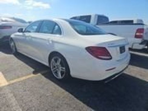 Used 2019 Mercedes-Benz E 300 E 300 w/ Premium 1 Package image 4
