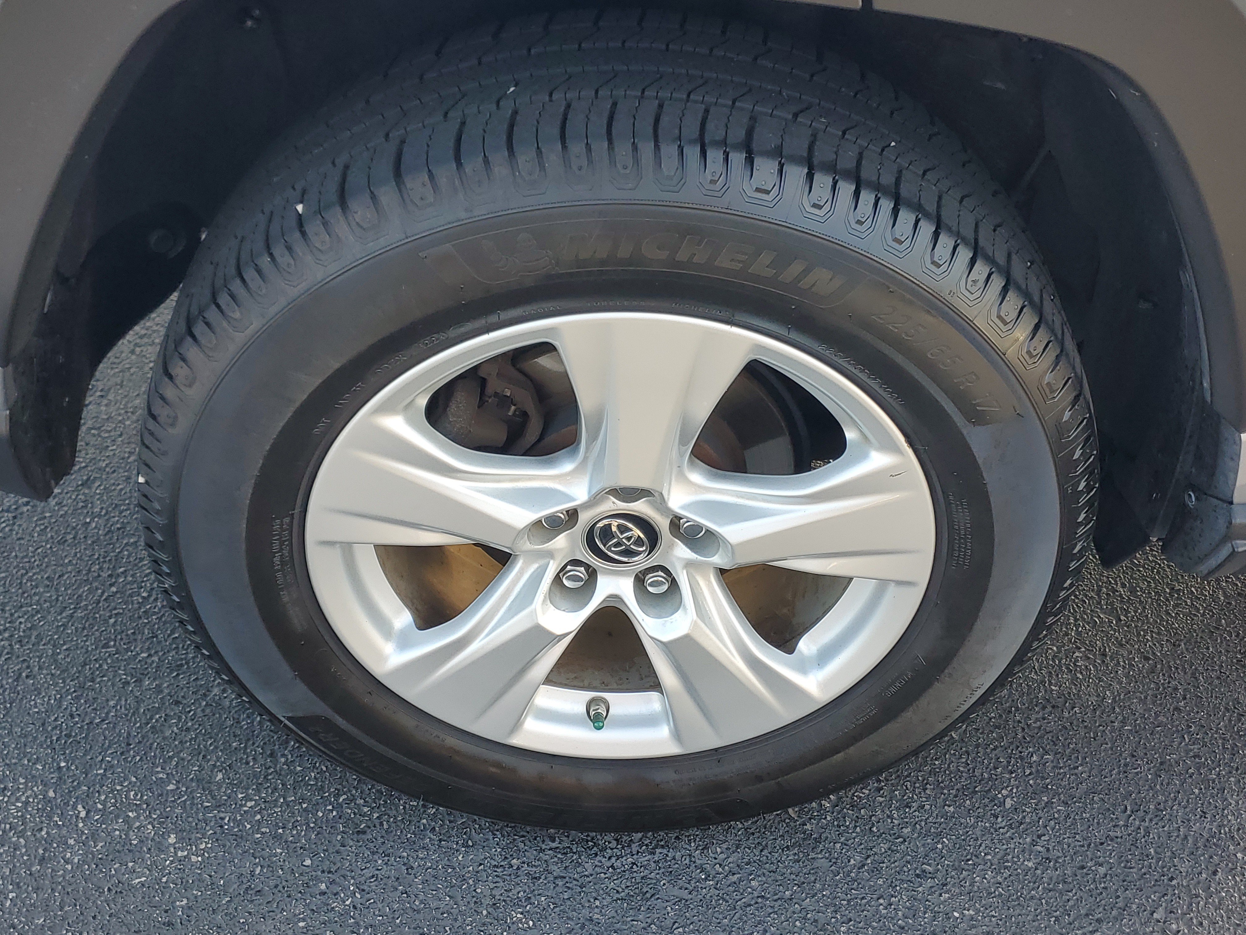 Certified 2019 Toyota RAV4 XLE w/ All Weather Liner Package AWD/4WD image 6