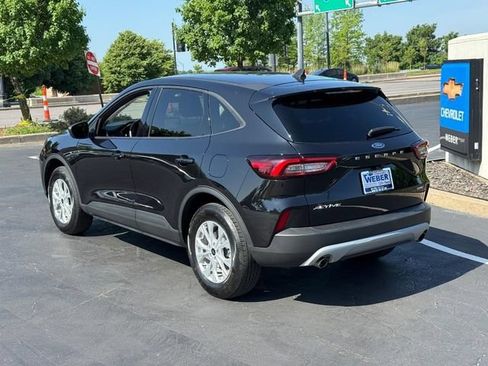 Used 2025 Ford Escape Active AWD/4WD image 3